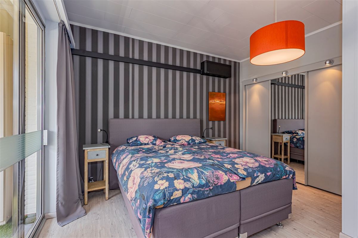 Ruime instapklare woning met grote garage/magazijn