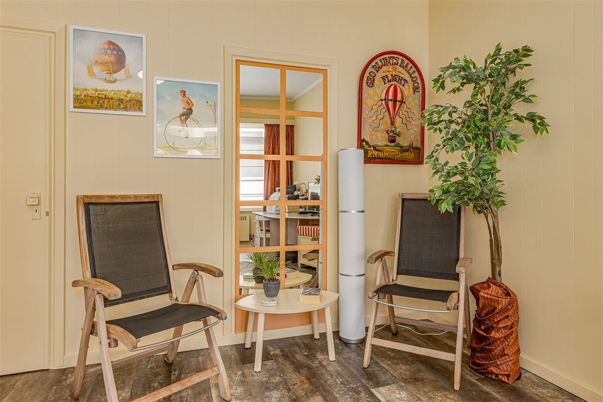 Ruime instapklare woning met grote garage/magazijn