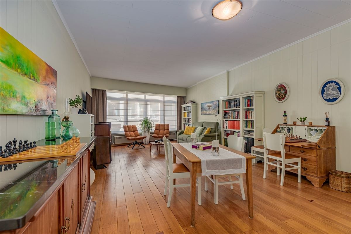 Ruime instapklare woning met grote garage/magazijn