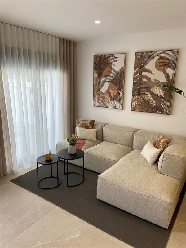 Villa met 3 slk en 2 badk met zwembad