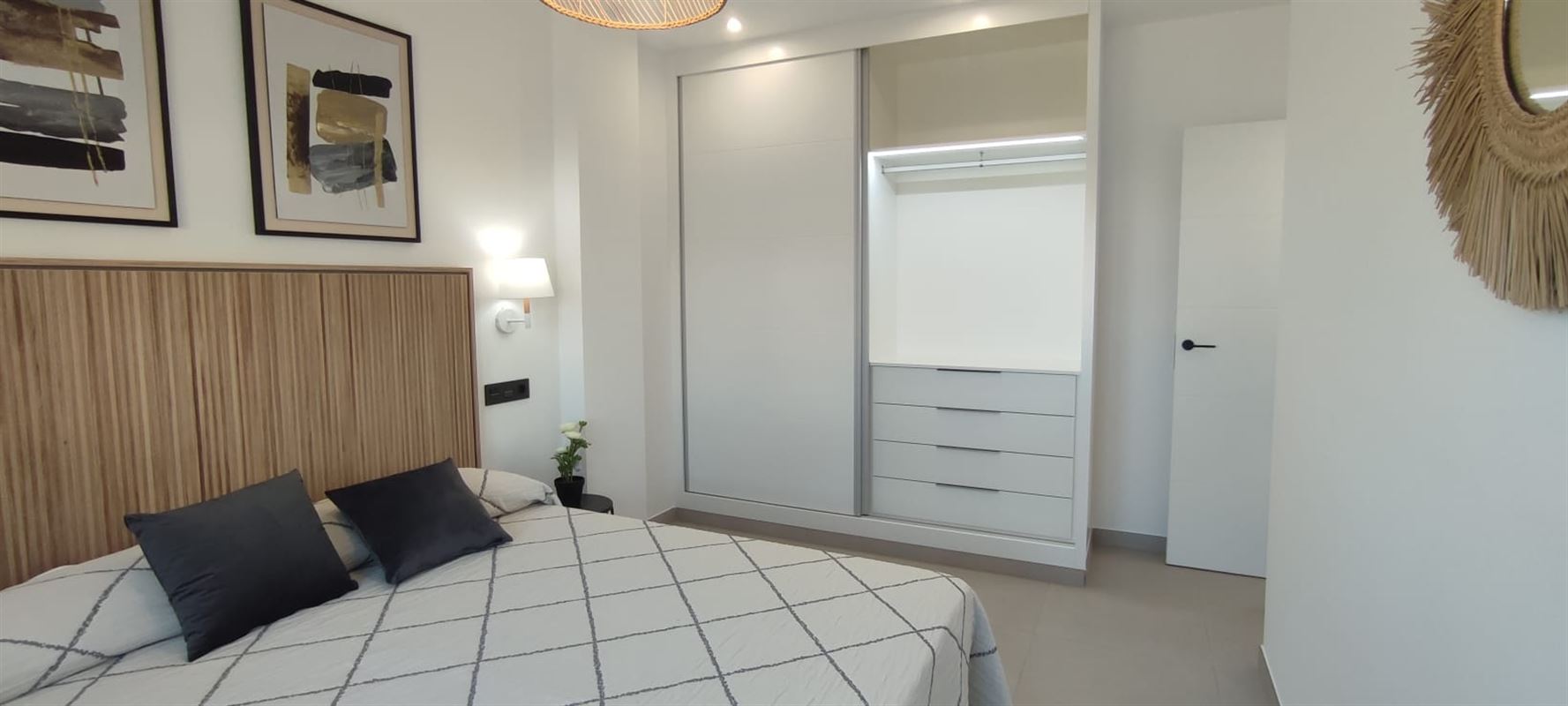 Villa met 3 slk en 3 badk met zwembad
