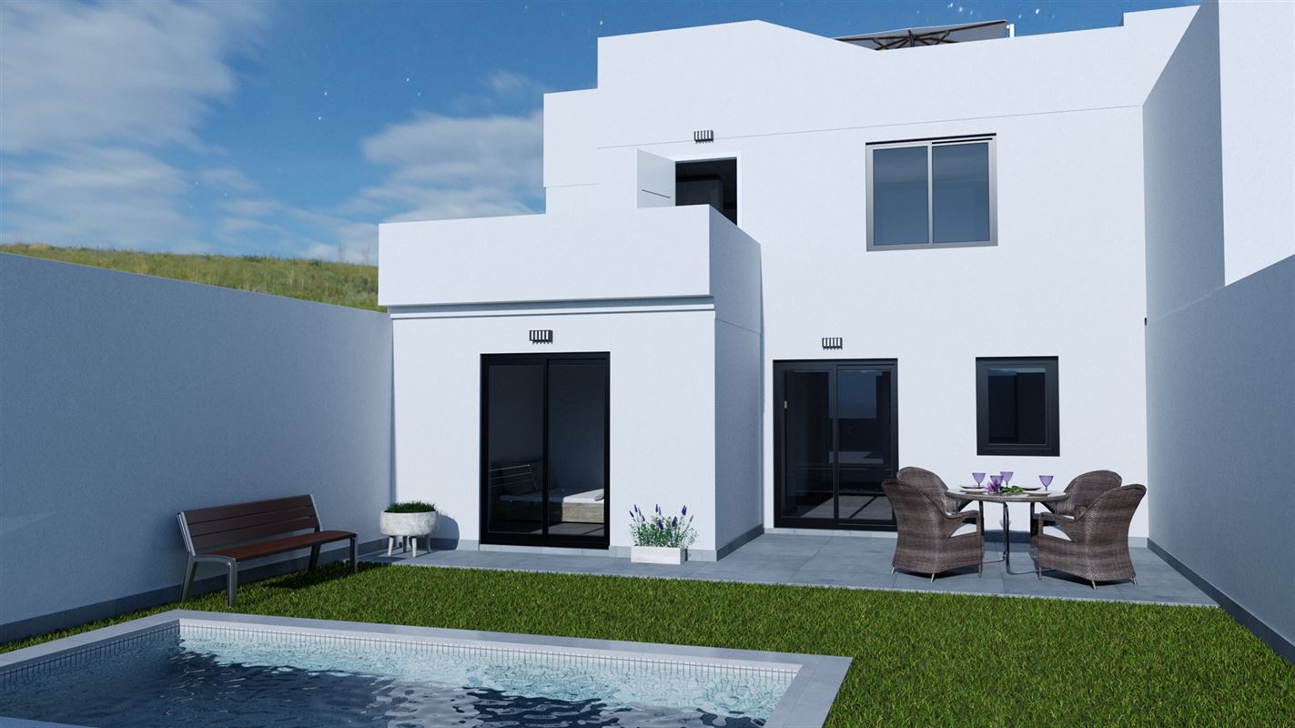Villa met 3 slk en 3 badk met zwembad