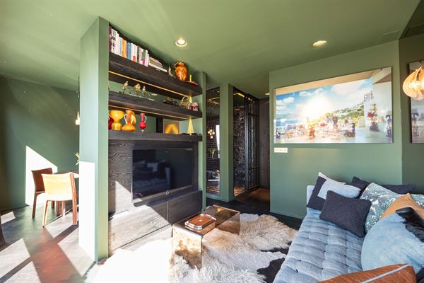 Gemeubeld gerenoveerd appartement op ideale locatie