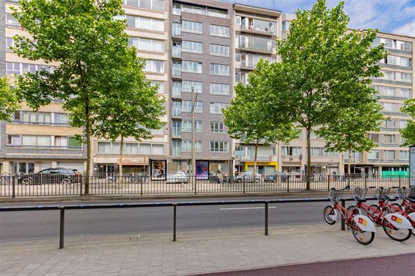 Perfect instapklaar en ruim 1 slaapkamer appartement op de Belgiëlei