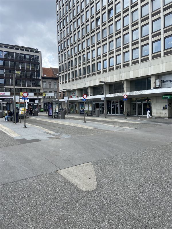 2 verhuurde commerciële ruimten aan het Operaplein, 8,3% netto rendement