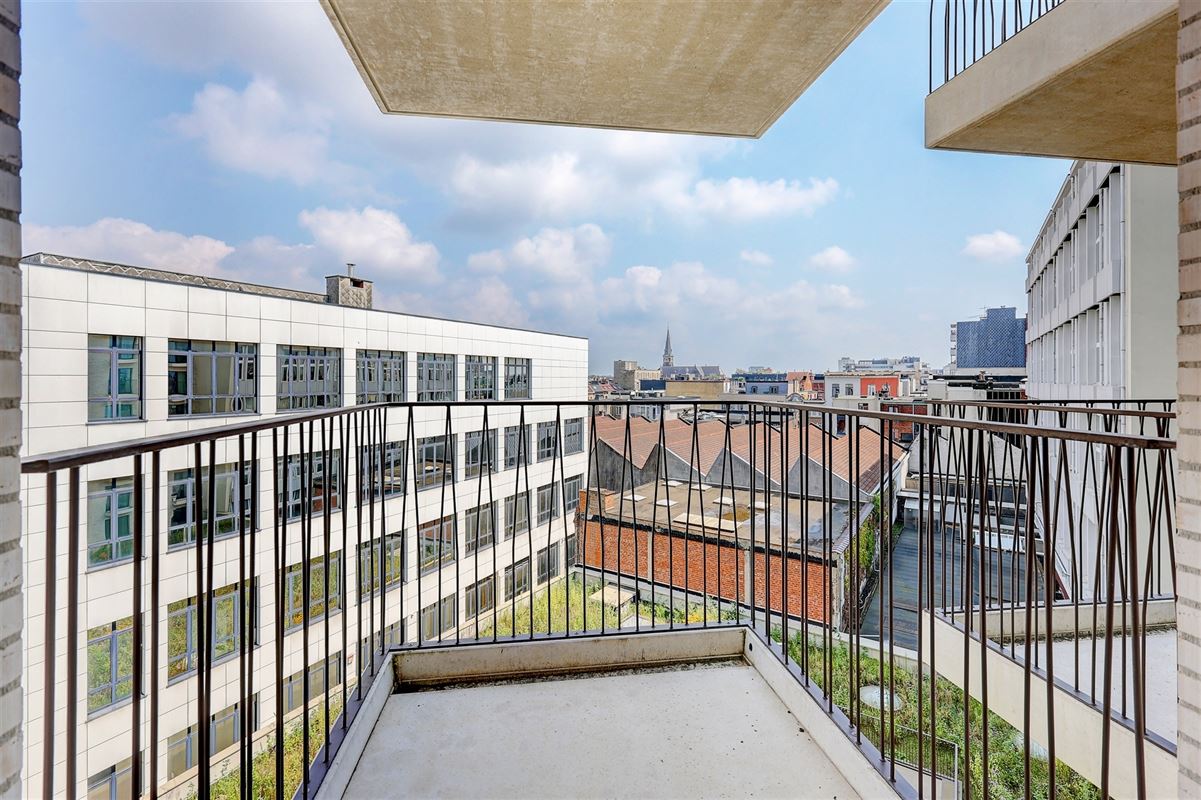 Nieuw gemeubeld appartement met 3 slaapkamers en 3 badkamers Antwerpen