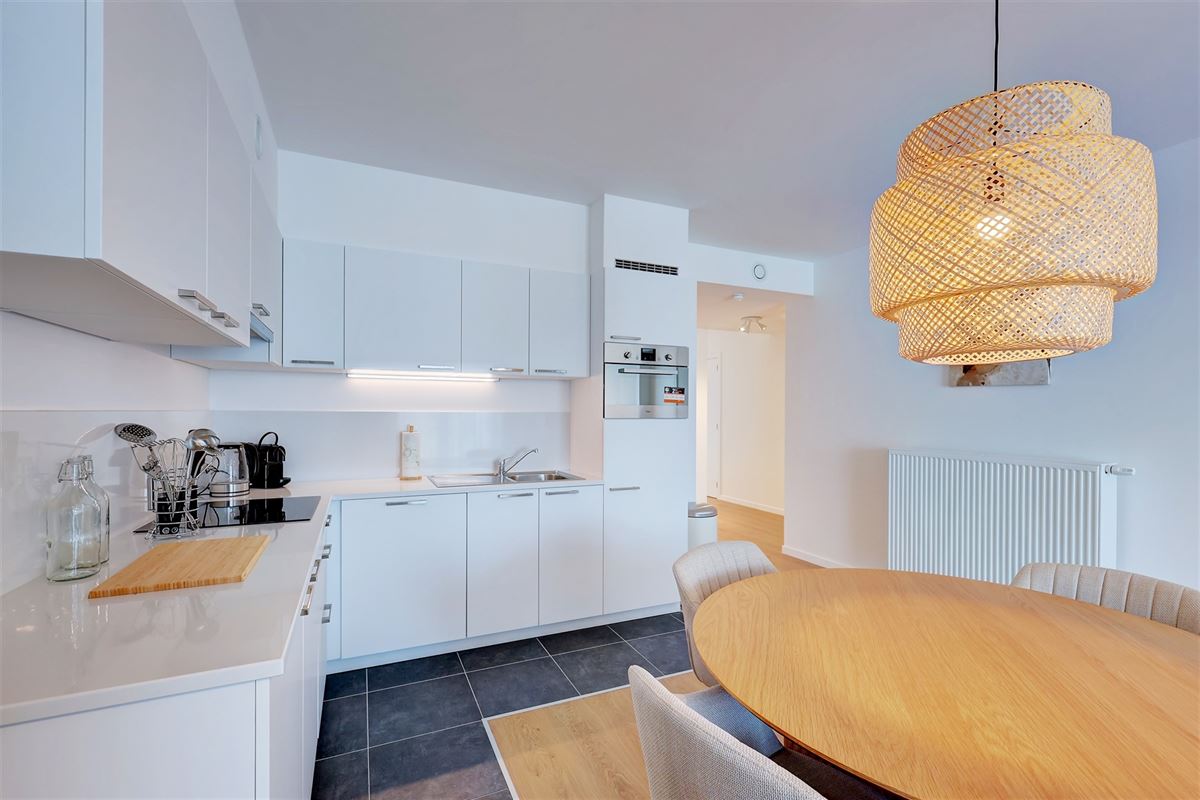 Nieuw gemeubeld appartement met 3 slaapkamers en 3 badkamers Antwerpen