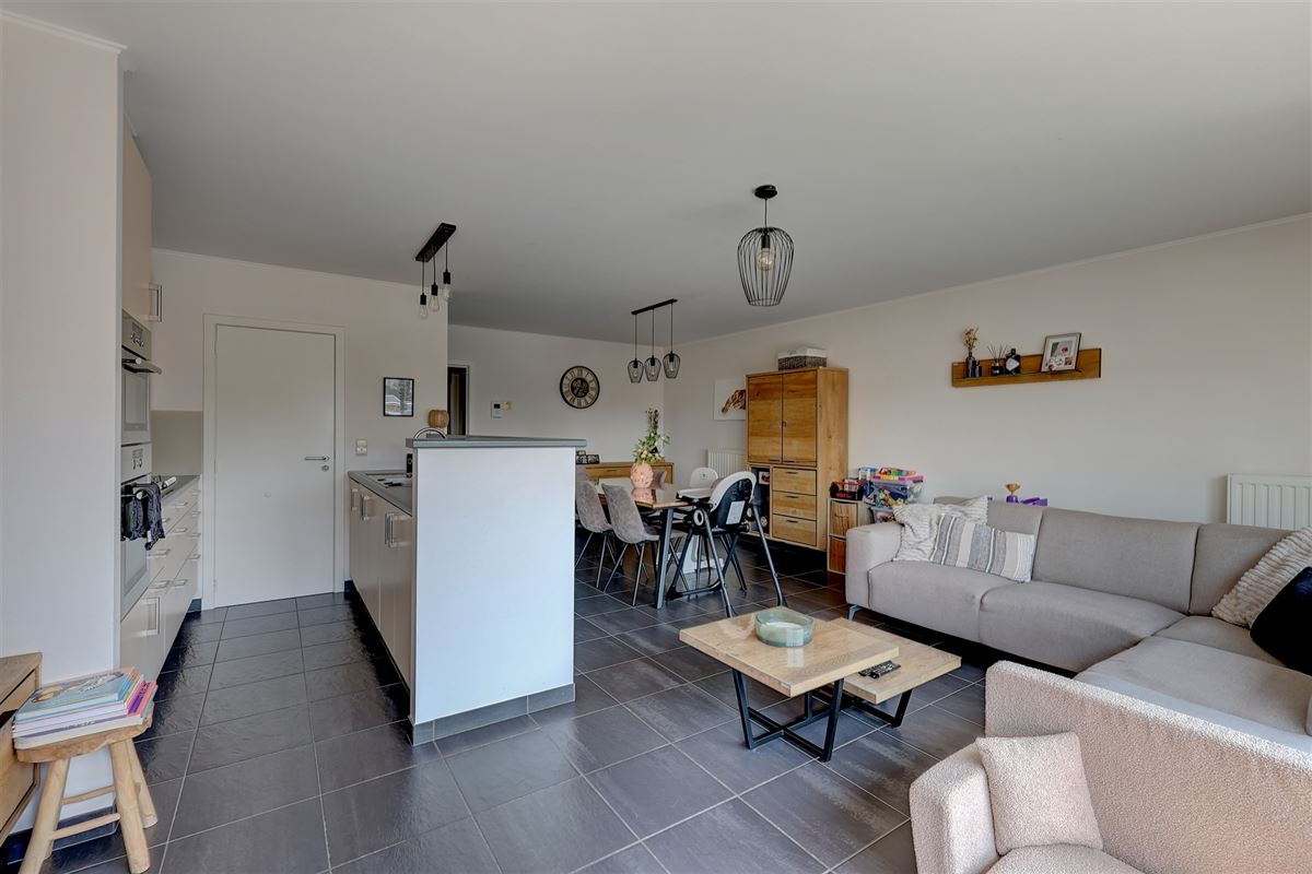 Lichtrijk appartement met twee slaapkamers