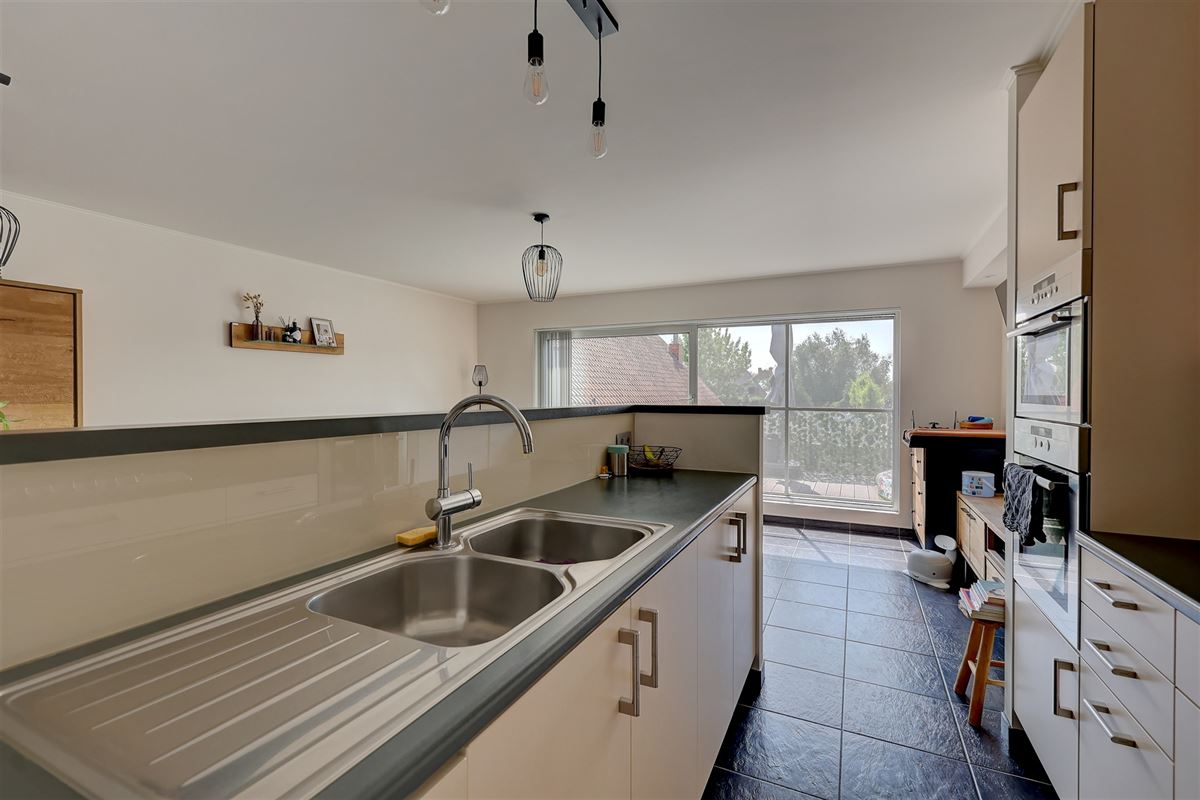 Lichtrijk appartement met twee slaapkamers