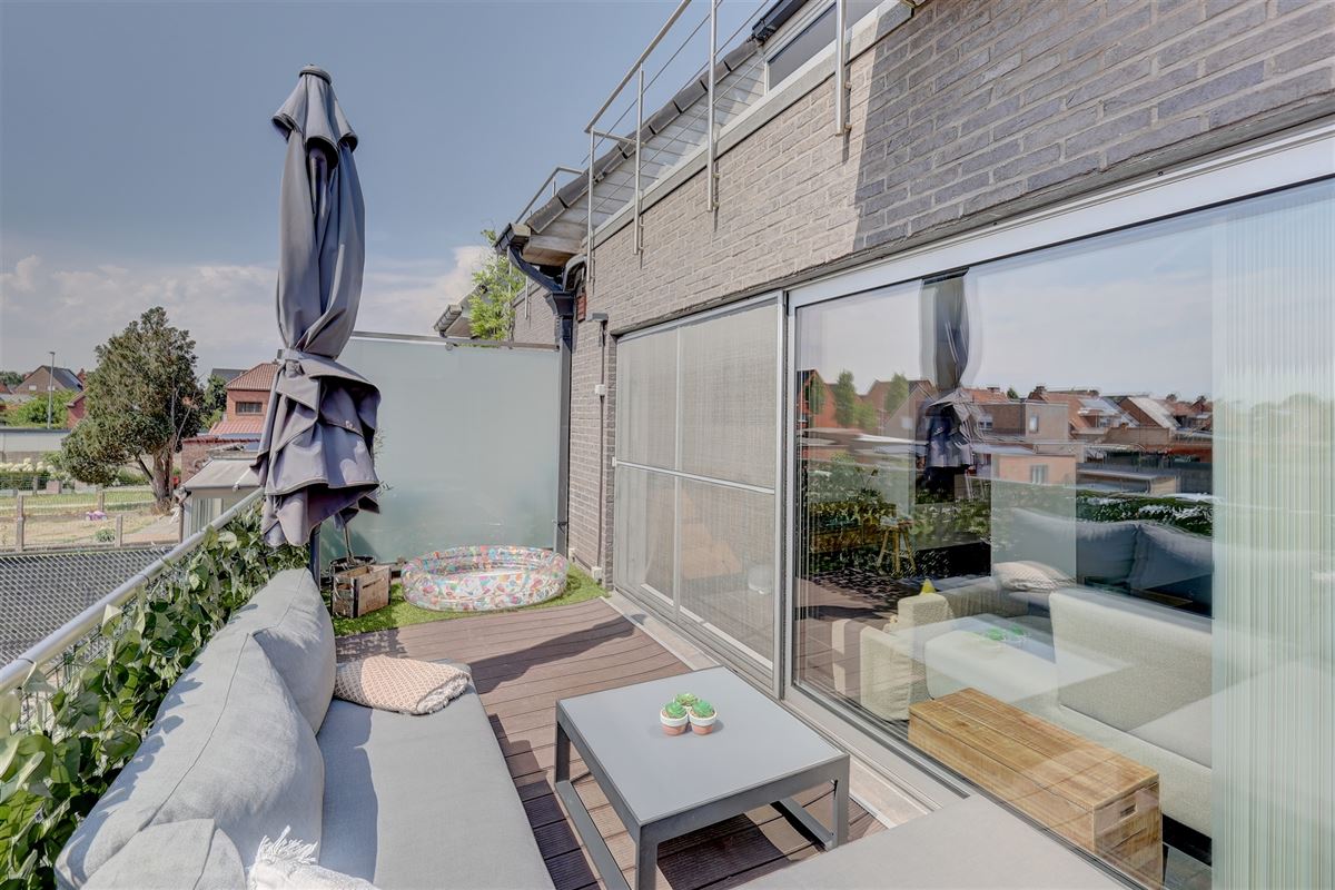 Lichtrijk appartement met twee slaapkamers