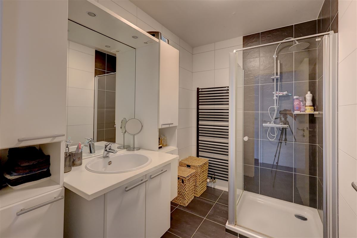 Lichtrijk appartement met twee slaapkamers