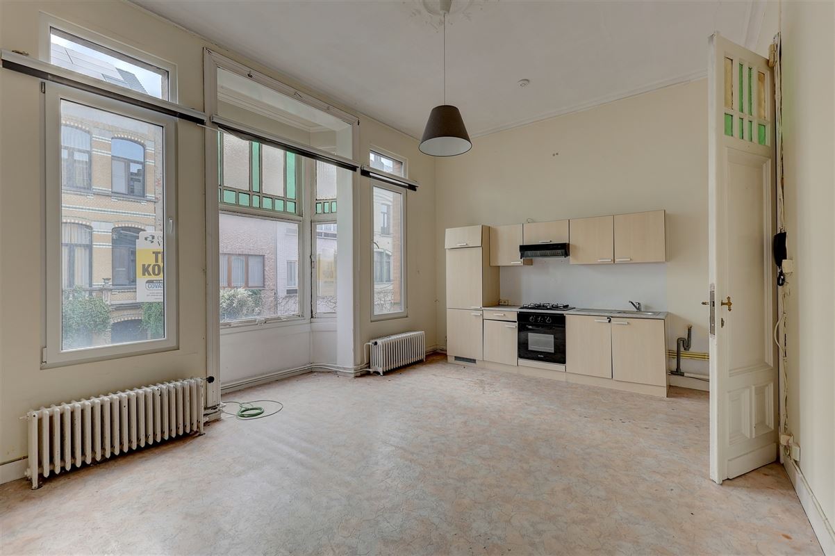Herenhuis met veel opportuniteiten in Deurne!