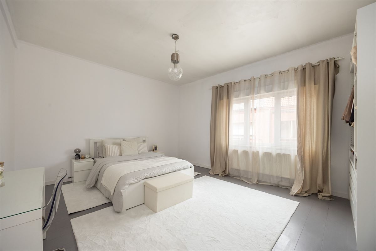 Ruime gezinswoning met zes slaapkamers te Mechelen