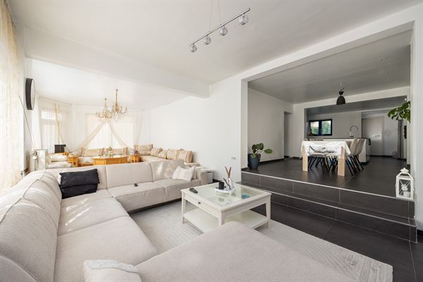 Ruime gezinswoning met zes slaapkamers te Mechelen