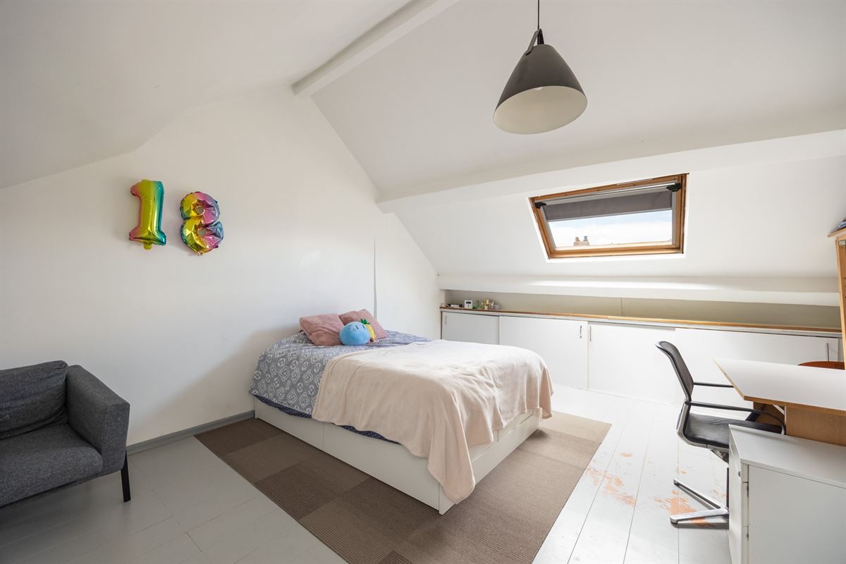 Ruime gezinswoning met zes slaapkamers te Mechelen