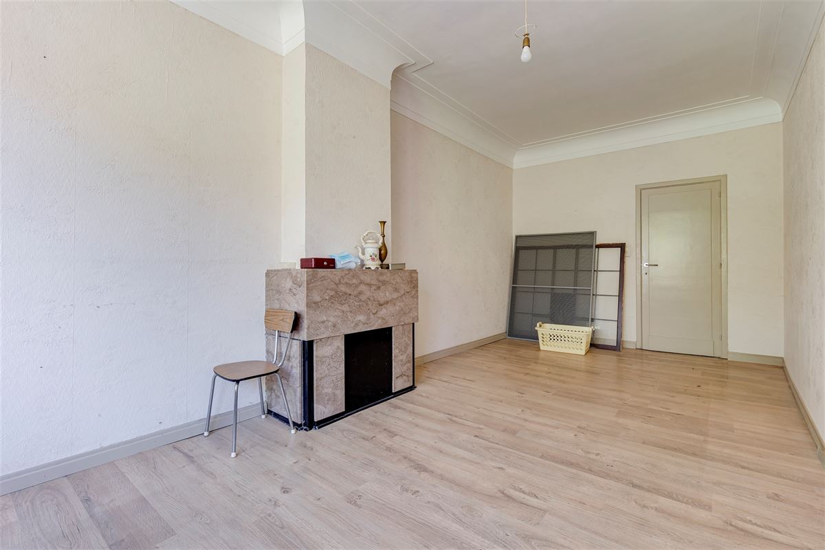 Uniek huis met winkel, atelier of bureel