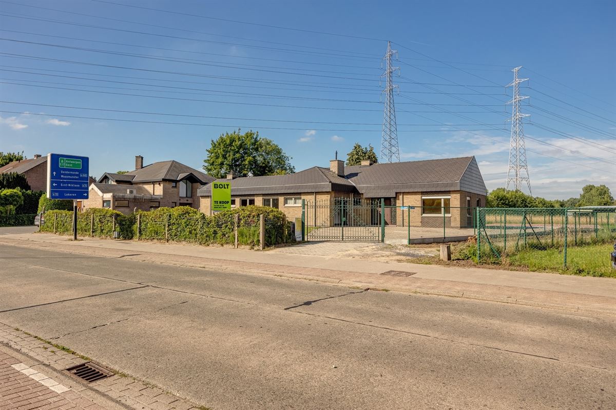 Bungalow op perceel van ca 1824m² in het groen