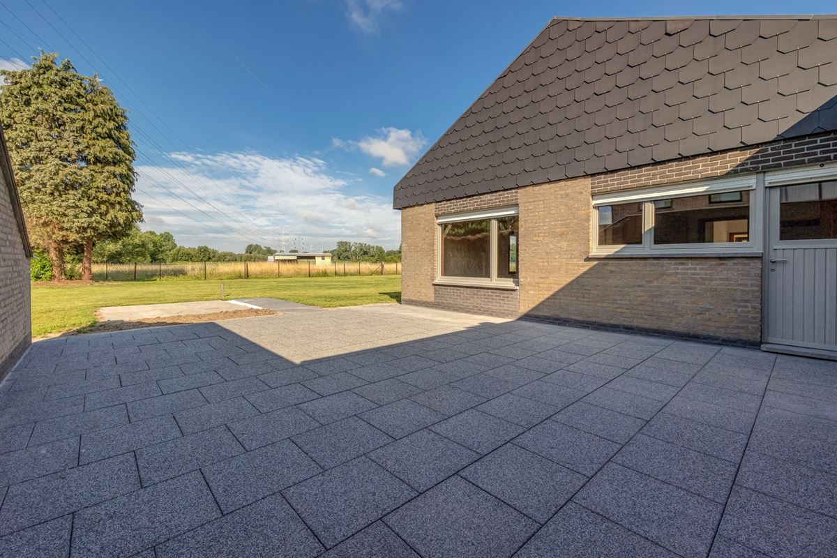 Bungalow op perceel van ca 1824m² in het groen