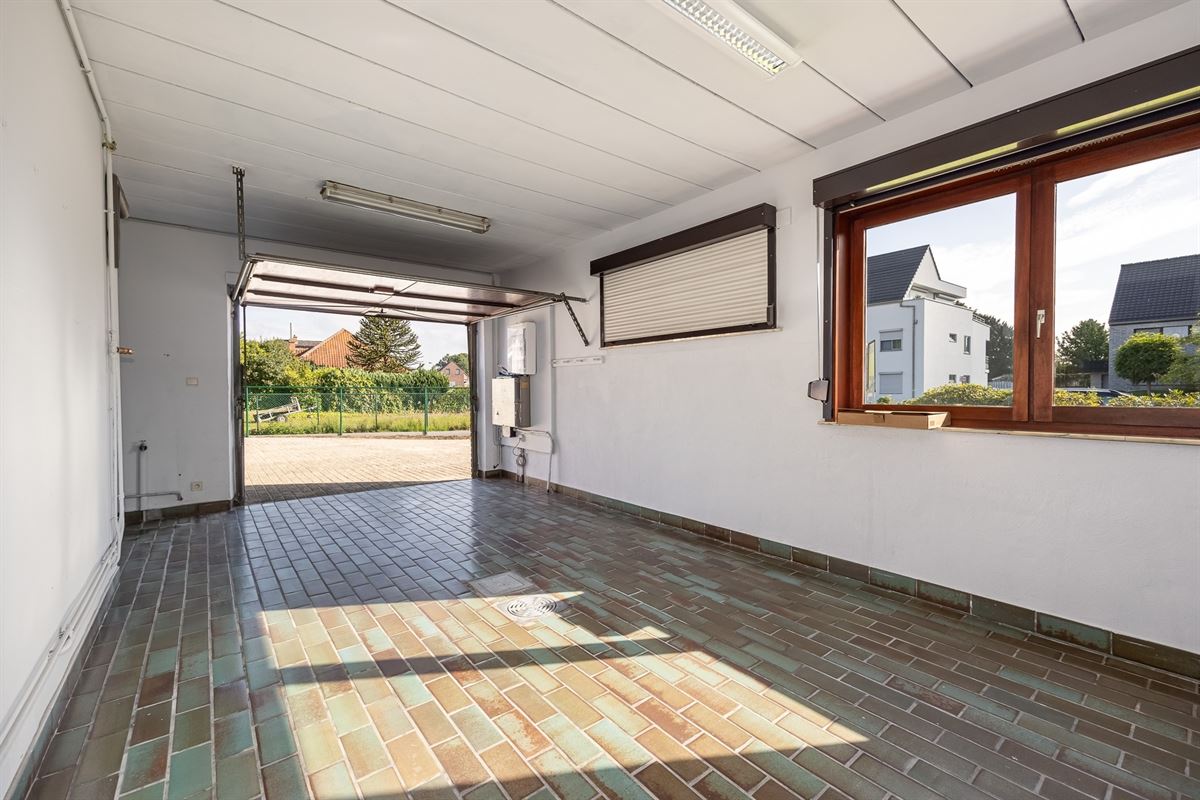 Bungalow op perceel van ca 1824m² in het groen