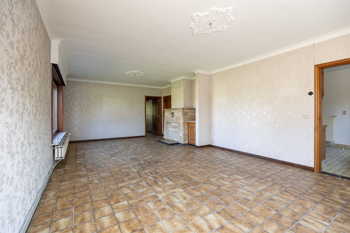 Bungalow op perceel van ca 1824m² in het groen