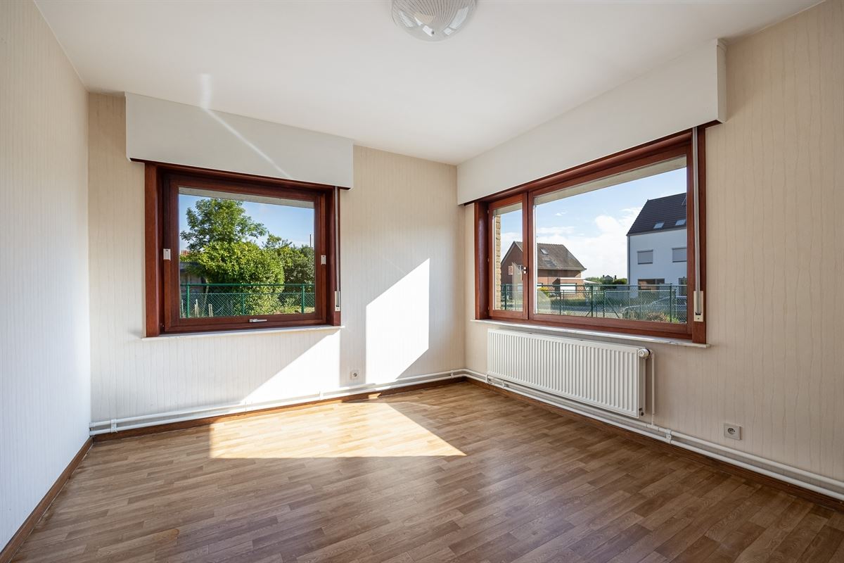 Bungalow op perceel van ca 1824m² in het groen