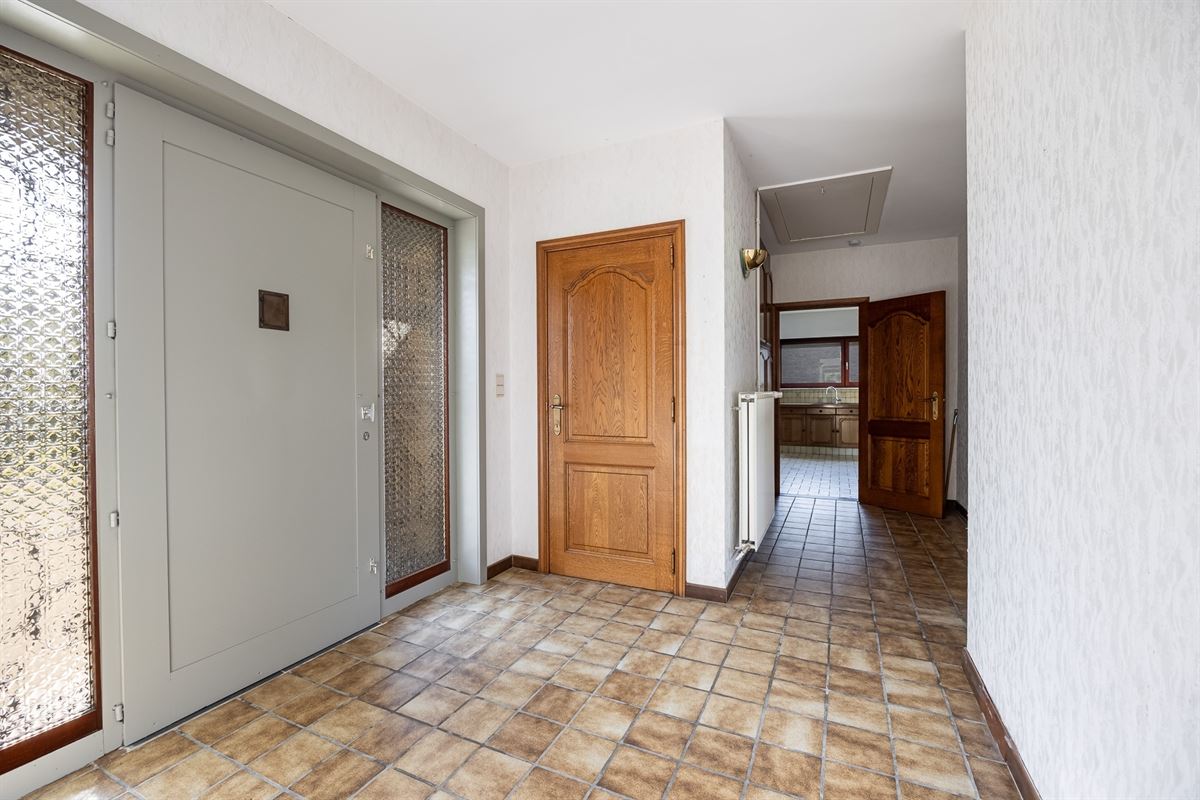 Bungalow op perceel van ca 1824m² in het groen