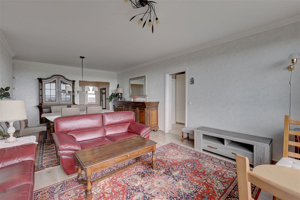 Gemeubeld appartement met 2 slaapkamers en garagebox in Wilrijk