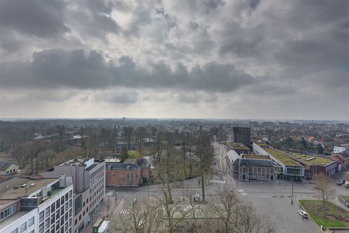 Gemeubeld appartement met 2 slaapkamers en garagebox in Wilrijk