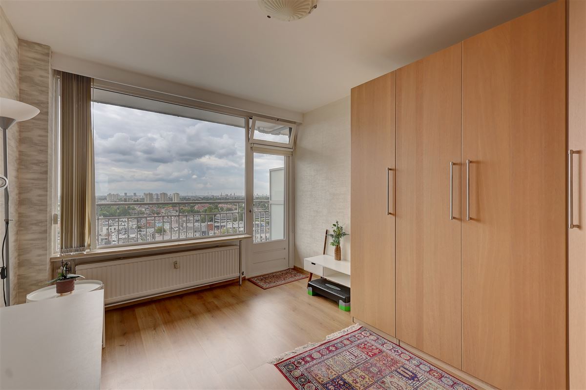 Gemeubeld appartement met 2 slaapkamers en garagebox in Wilrijk