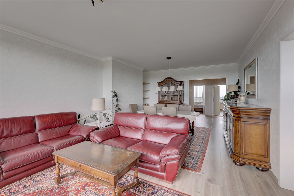 Gemeubeld appartement met 2 slaapkamers en garagebox in Wilrijk