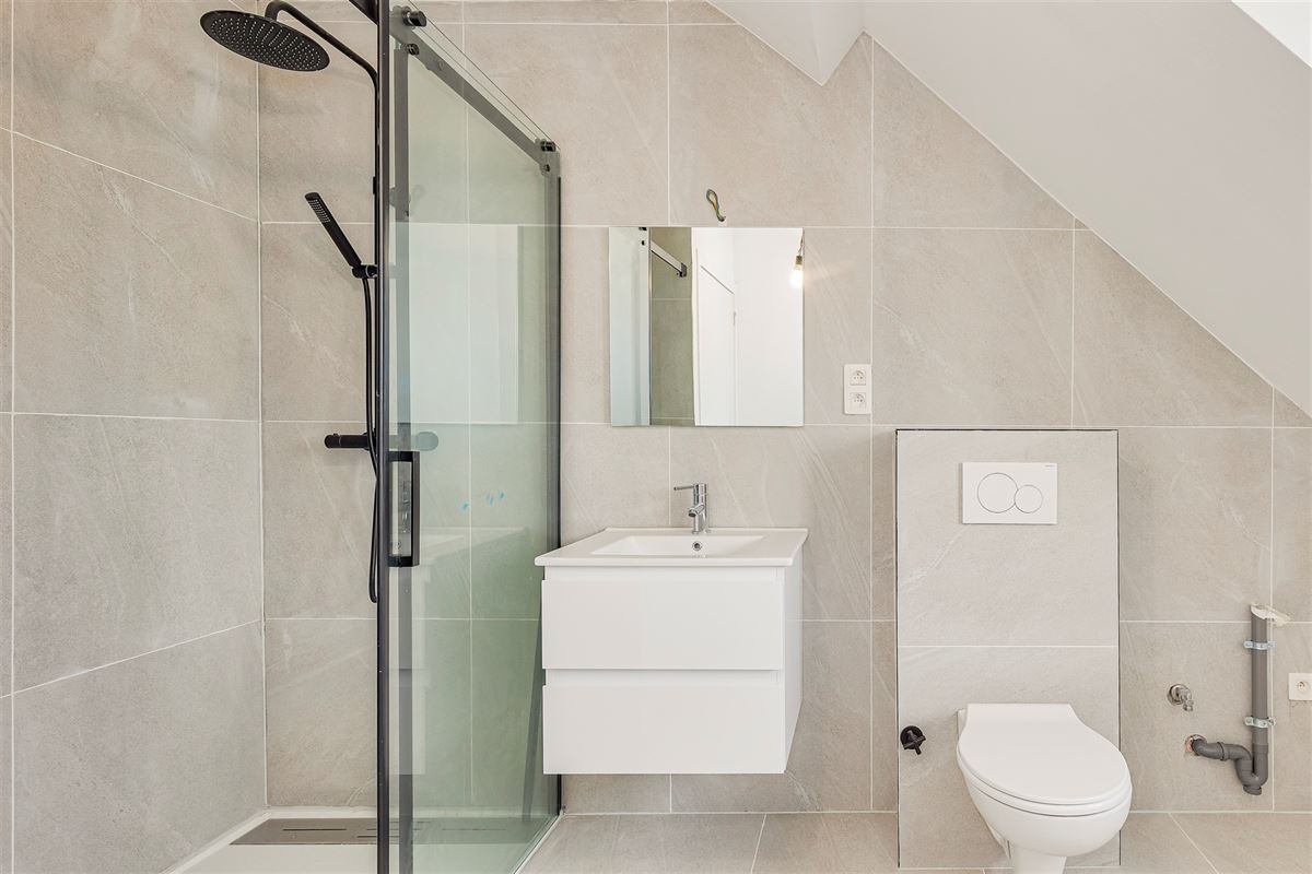 Gerenoveerd huis met 3 slpks en tuin te Hemiksem