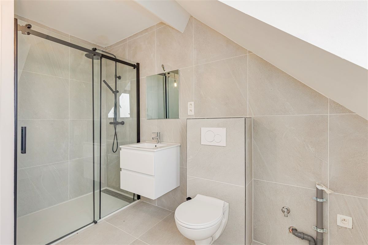 Gerenoveerd huis met 3 slpks en tuin te Hemiksem