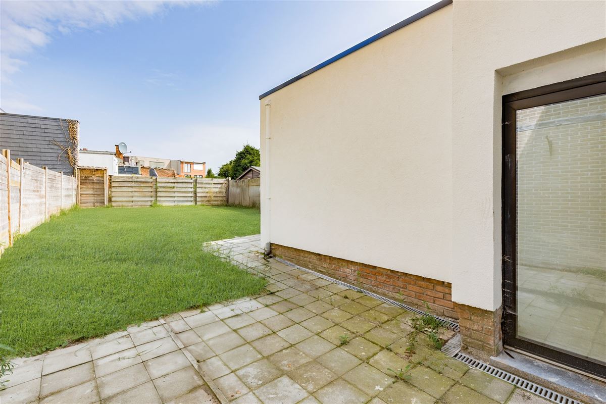 Gerenoveerd huis met 3 slpks en tuin te Hemiksem