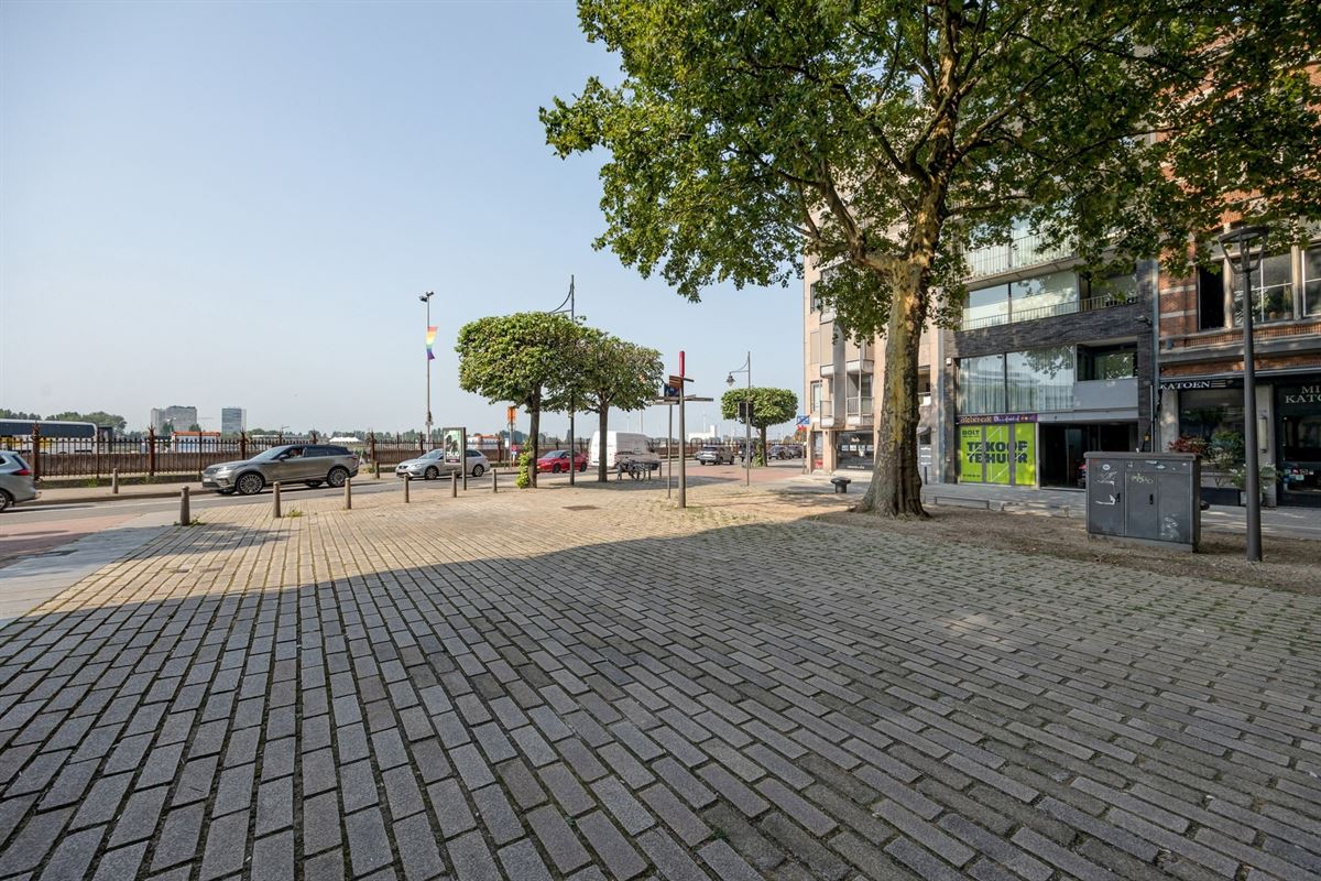 Handelsgelijkvloers van 152m² op toplocatie