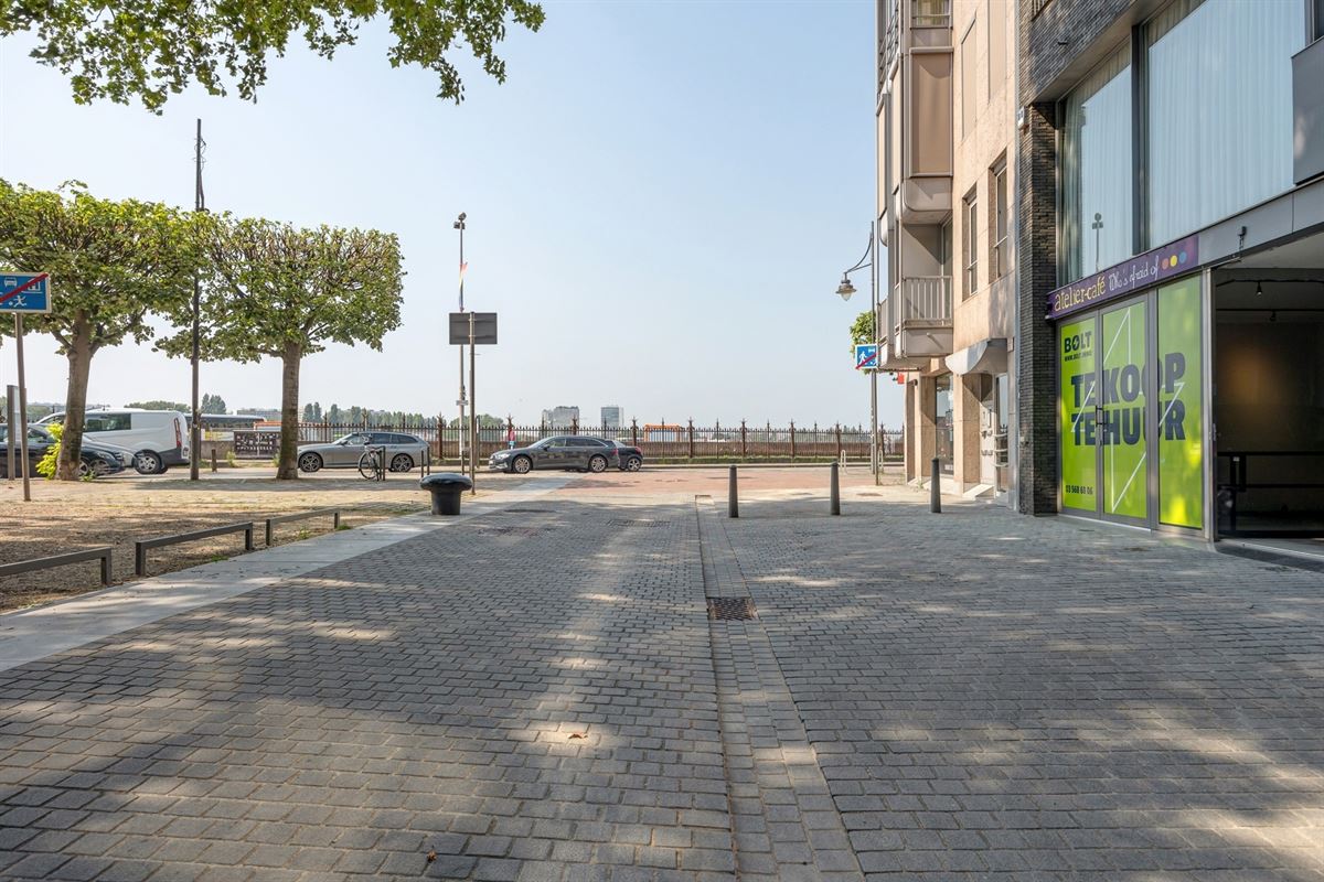 Handelsgelijkvloers van 152m² op toplocatie