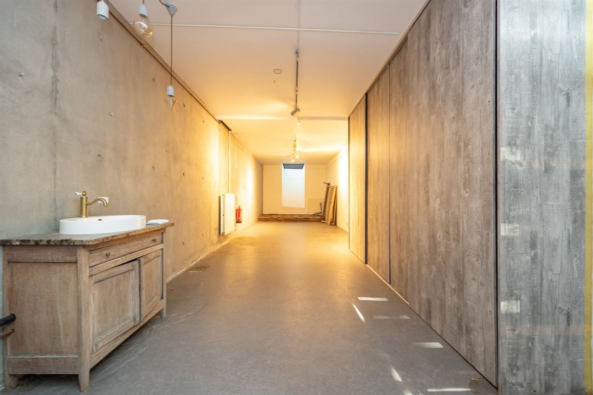 Handelsgelijkvloers van 152m² op toplocatie