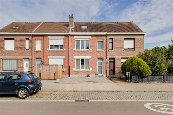 Instapklaar huis 4 slpk, tuin en garage te Ekeren