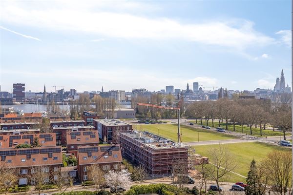 Verhuurd appartement met drie slpk en terras met prachtig uitzicht