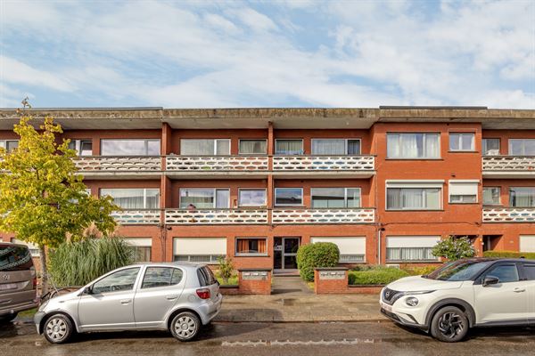 Ruim appartement met 2 slpk en 2 zonnige terrassen in Borsbeek!