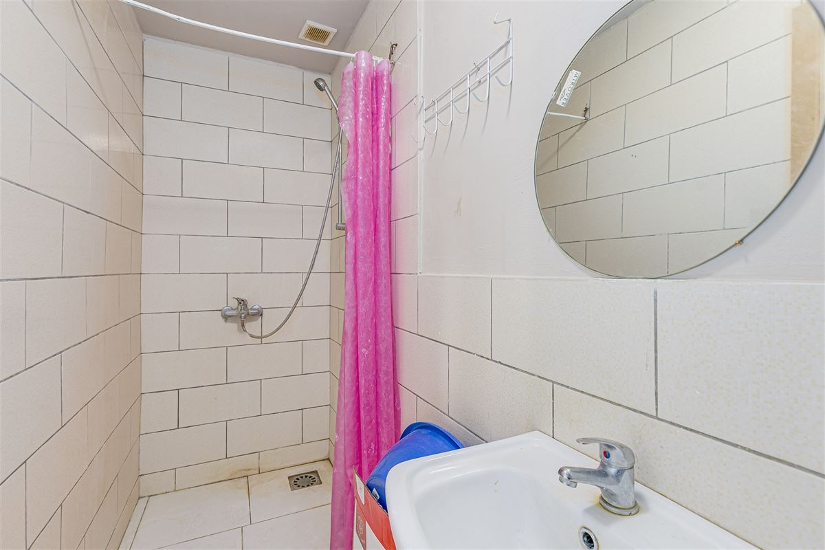 Huis te koop ingedeeld in 3 studio's te 2060 Antwerpen