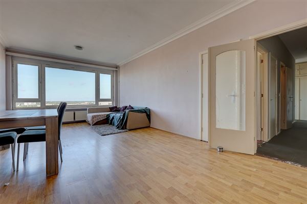 Appartement met 3 slaapkamers en terras grens Antwerpen Wilrijk