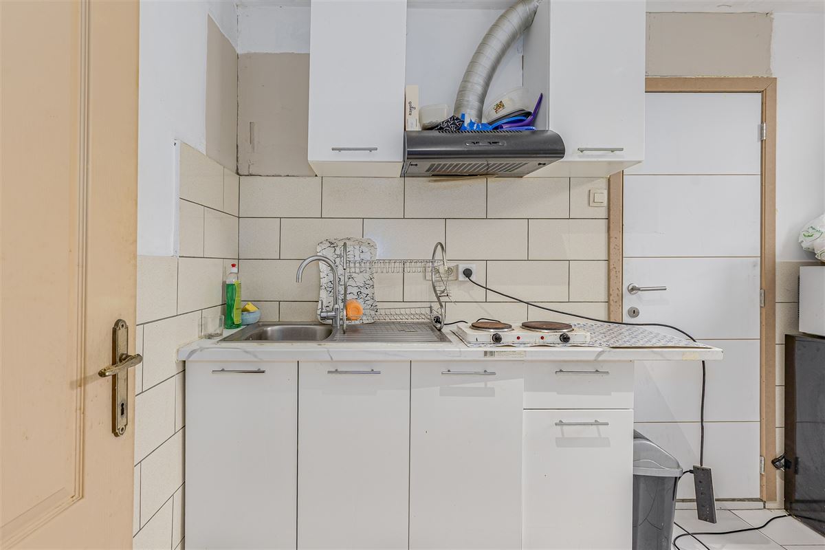 Huis te koop ingedeeld in 3 studio's te 2060 Antwerpen