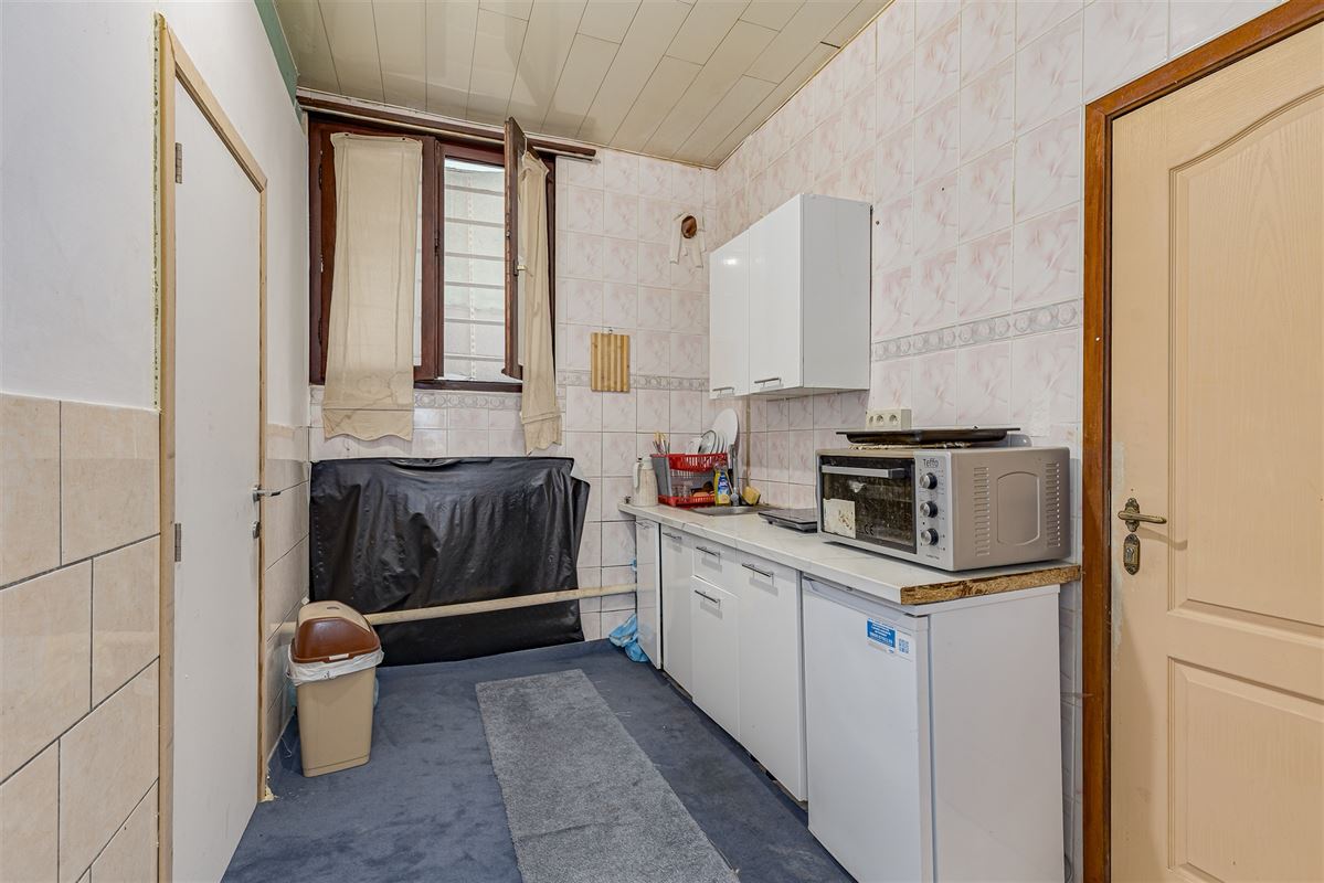 Huis te koop ingedeeld in 3 studio's te 2060 Antwerpen