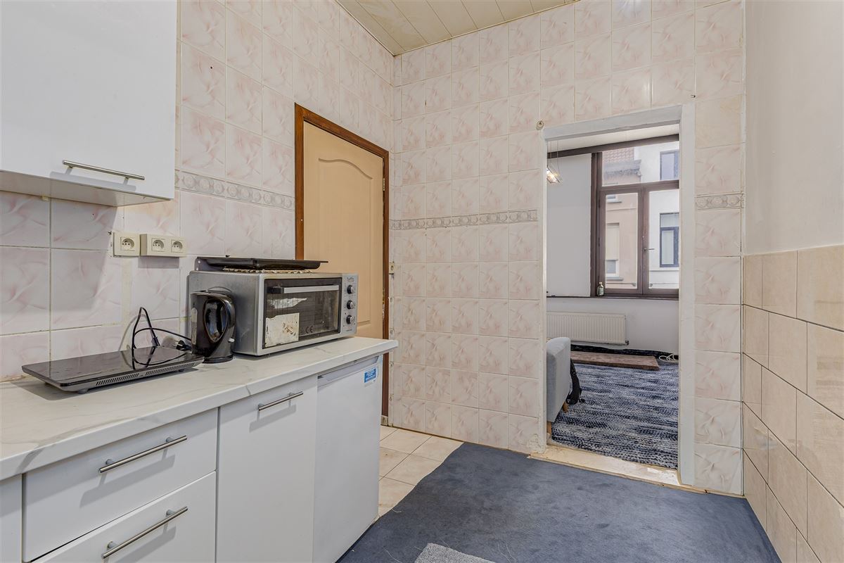 Huis te koop ingedeeld in 3 studio's te 2060 Antwerpen