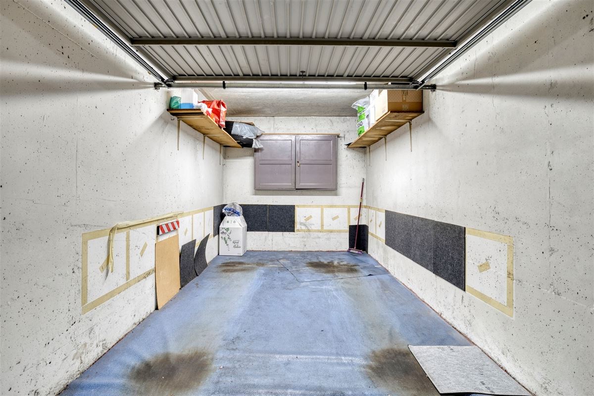 Garagebox op het Sporthalplein in centrum Wilrijk