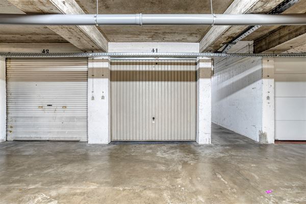 Garagebox op het Sporthalplein in centrum Wilrijk