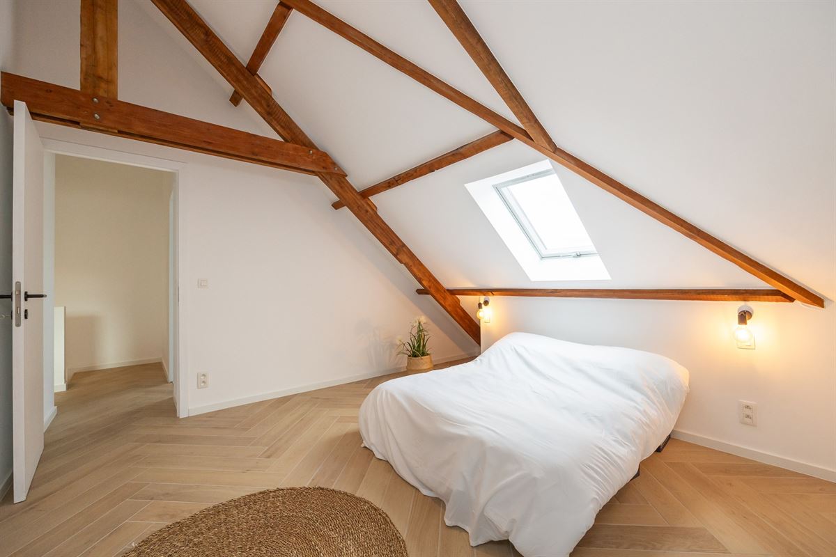 Gezinswoning woning met drie slaapkamers en tuin