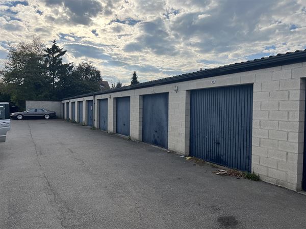 9 garageboxen te koop in Heffen
