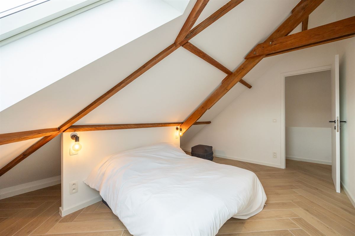 Gezinswoning woning met drie slaapkamers en tuin