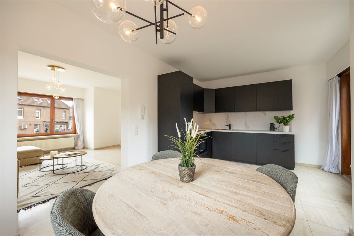 Gezinswoning woning met drie slaapkamers en tuin